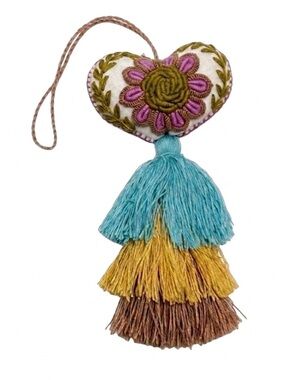NWOT Heart Tassel Bag Charm